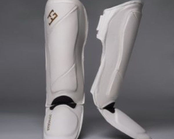 performance_shinguards_wg1_e8b38e44-5ee8-4b64-87b6-386d97a58f85.jpg